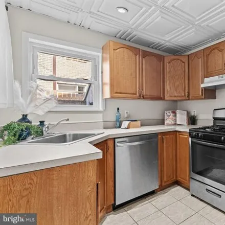 Image 3 - 341 S Chester St, Baltimore, Maryland, 21231 - House for sale
