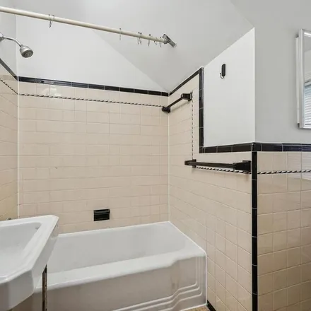 Rent this 4 bed apartment on 1401 North Ivanhoe Street in Arlington, VA 22205