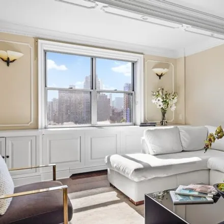 Image 4 - 345 East 86th Street, New York, NY 10028, USA - Apartment for sale