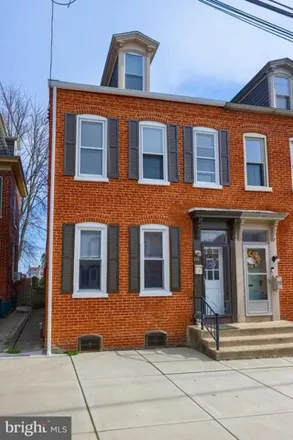 Buy this 3 bed house on 728 Walnut Street in Columbia, PA 17512