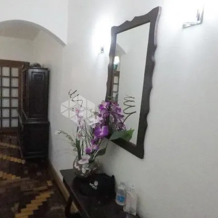 Buy this 3 bed apartment on Pastel com Borda Bom Fim in Rua Fernandes Vieira 454, Bom Fim