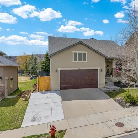 Image 2 - 15244 South Eagle Chase Drive, Draper, UT 84020, USA - House for sale