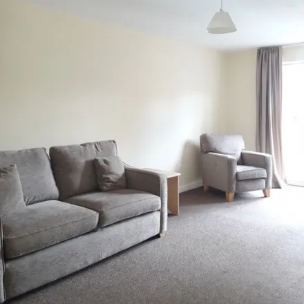 Rent this 2 bed apartment on Broad Lanes / Broadmoor Rd in Broad Lanes, Bilston