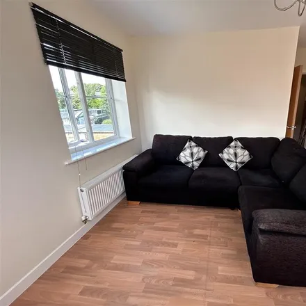 Image 5 - Moorlands Edge, Mount, HD3 3XB, United Kingdom - Apartment for rent