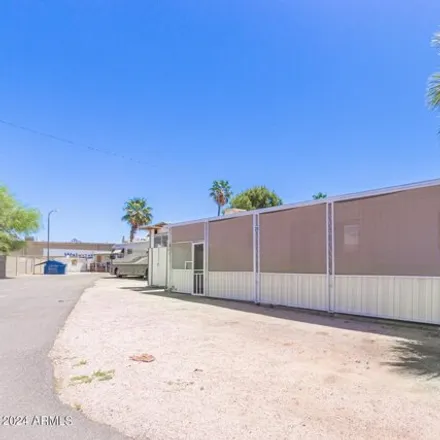 Buy this studio apartment on 2810 West 4th Avenue in Apache Junction, AZ 85120