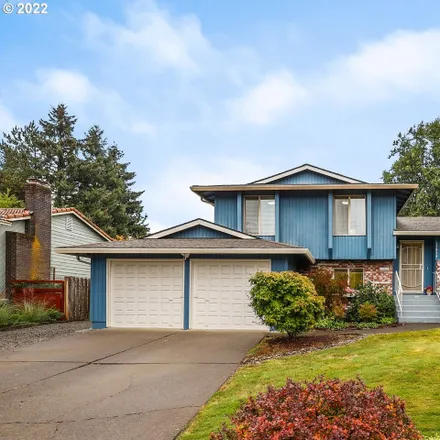 Buy this 3 bed house on 13434 Southeast 124th Avenue in Clackamas, OR 97015