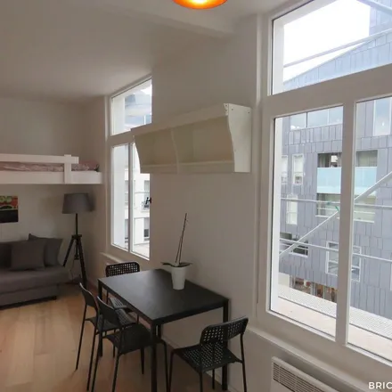 Rent this 1 bed apartment on Oudaan 18 in 2000 Antwerp, Belgium