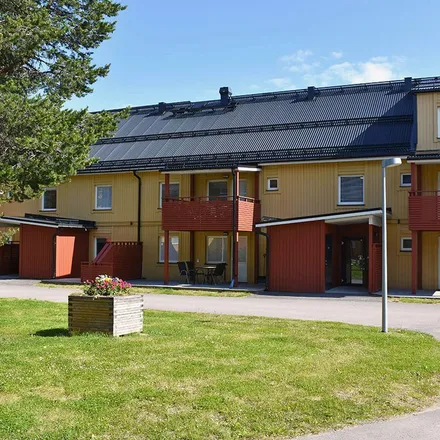 Rent this 2 bed apartment on Tarfalavägen 7 in 981 44 Kiruna, Sweden