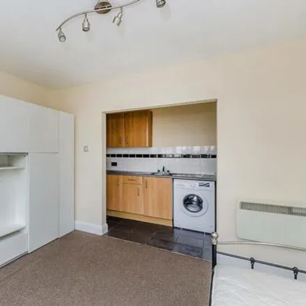 Rent this studio apartment on 43 Dudley Road in London, HA2 0PR