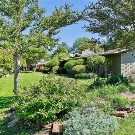 Image 2 - 13931 Tanglewood Place, Farmers Branch, TX 75234, USA - House for sale