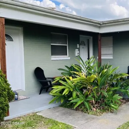 Rent this 1 bed house on 21 Cypress Circle in Ellinor Village, Ormond Beach
