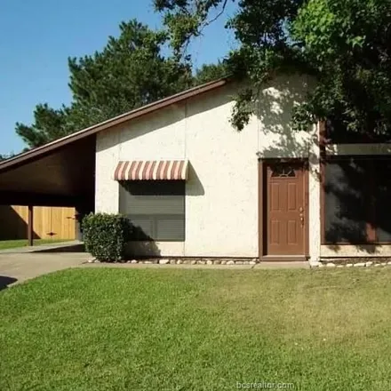 Rent this 3 bed house on 3005 Longleaf Drive in College Station, TX 77845