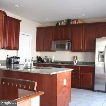 Image 3 - 14836 Potomac Branch Drive, Woodbridge, VA 22191, USA - Condo for sale