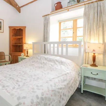 Rent this 2 bed townhouse on Ipplepen in TQ12 5UQ, United Kingdom