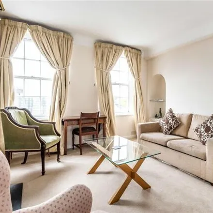 Buy this 1 bed apartment on Easton Court in 17-18 Smith Street, London