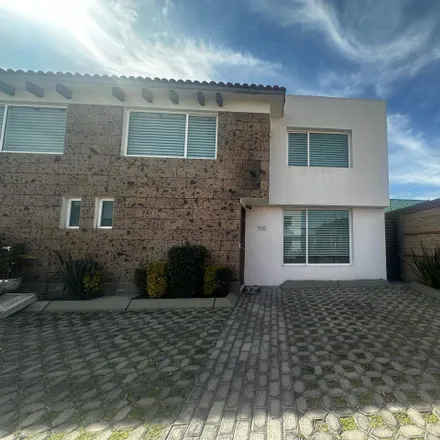 Buy this studio house on Privada Fuente de Cibeles in Residencial Bosque de las Fuentes, 52226 San Andres Ocotlan