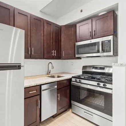 Image 7 - 372 2nd Street, Jersey City, NJ 07302, USA - Condo for sale