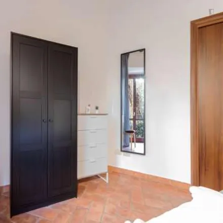 Image 2 - Vicolo di Pietra Papa, 00146 Rome RM, Italy - Apartment for rent