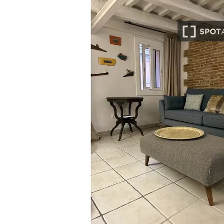 Rent this studio apartment on Carrer de la Portaferrissa in 18, 08002 Barcelona