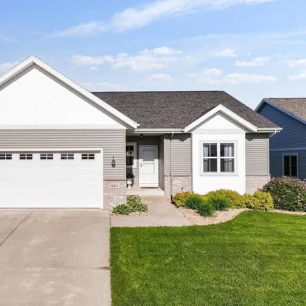 Buy this 4 bed house on 2655 Smoky Trail in Fitchburg, WI 53711