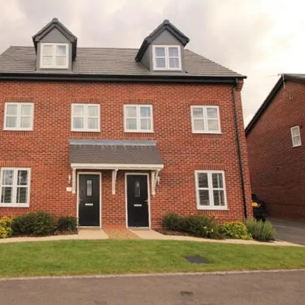 Rent this 3 bed duplex on Albertine Gardens in West Bridgford, NG12 4JG