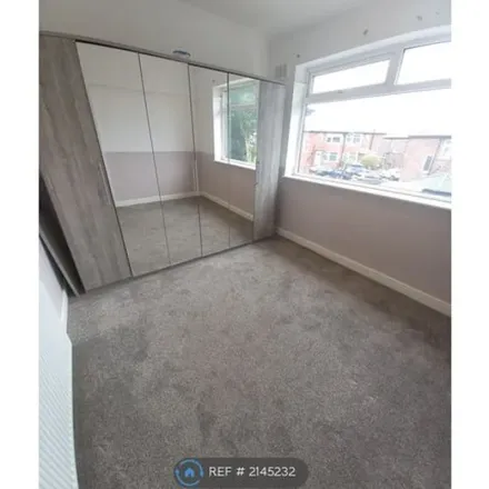 Image 2 - Pendlebury Road, Pendlebury, M27 4BJ, United Kingdom - Duplex for rent