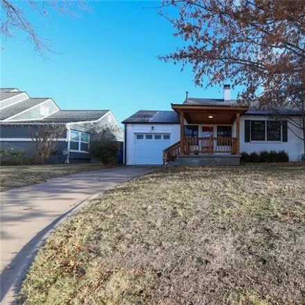 Buy this 3 bed house on 2315 South Florence Avenue in Tulsa, OK 74114