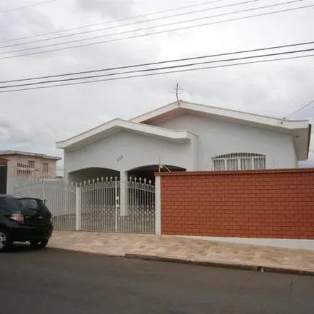 Buy this 3 bed house on Rua Treze de Maio in Centro, São Carlos - SP