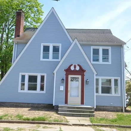 Buy this 5 bed house on 117 Dixon Street in Bridgeport, CT 06604