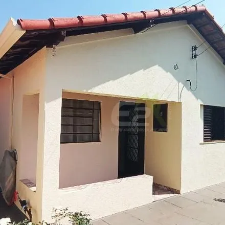 Buy this 3 bed house on Drogaria Rosário in Rua Quinze de Novembro, Jardim Macarengo