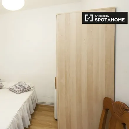 Rent this 3 bed room on Carrer de la Mare de Déu del Remei in 08001 Barcelona, Spain
