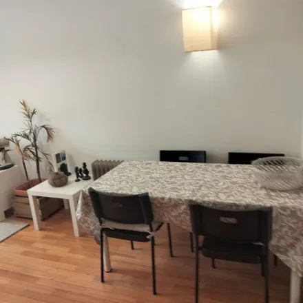 Rent this 1 bed apartment on Farmácia Santos Salvador in Rua Alcaide de Faria, 4100-186 Porto
