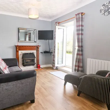 Rent this 1 bed townhouse on Llandwrog in LL54 7DE, United Kingdom