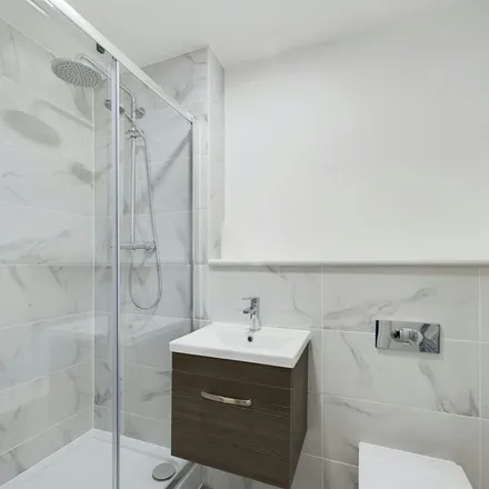 Image 7 - Omina One, Queen Street, Sheffield, S1 2DU, United Kingdom - Apartment for rent