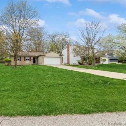 Buy this 3 bed house on 1901 Valley Drive in Ypsilanti Charter Township, MI 48197