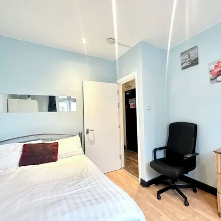 Rent this 2 bed apartment on The Carreras Building in Clarkson Row, London