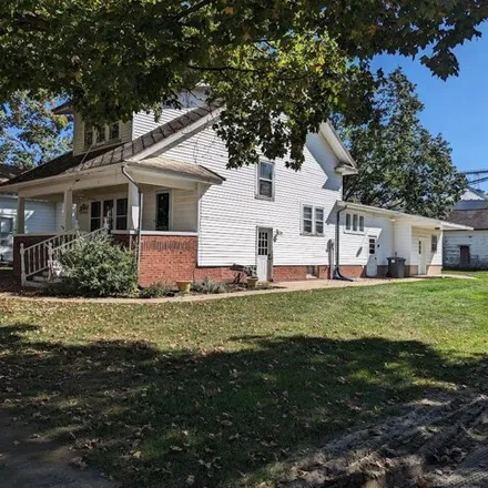 Image 1 - 229 South Eldorado Street, Sidney, Champaign County, IL 61877, USA - House for sale