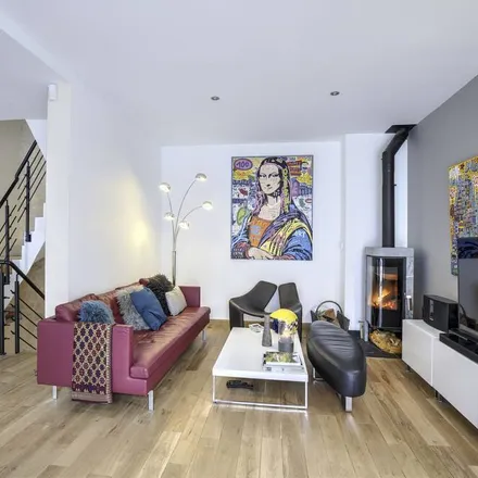 Rent this 4 bed house on Paris in Allée Éric Chabeur, 75013 Paris