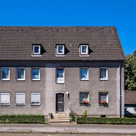 Rent this 2 bed apartment on Feldhauser Straße 237 in 45896 Gelsenkirchen, Germany
