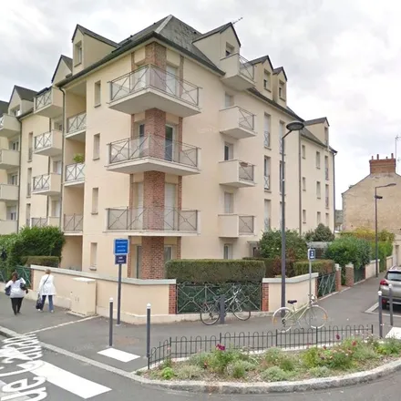 Image 2 - 1 Place de l'Étape, 45000 Orléans, France - Apartment for rent