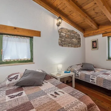 Image 7 - Kanfanar, Istria County, Croatia - House for rent