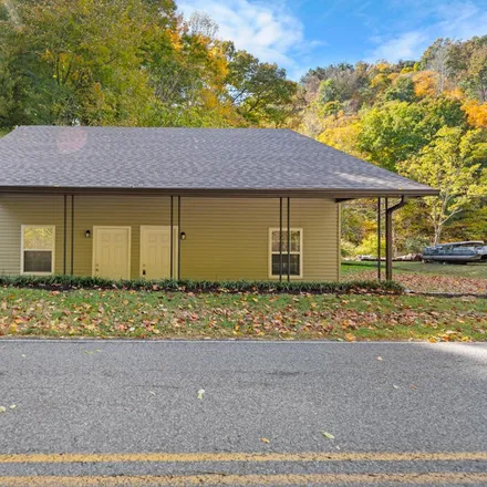Buy this studio duplex on 9541 Andersonville Pike in Twinville, Knox County
