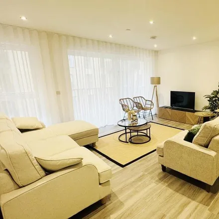 Rent this 2 bed apartment on unnamed road in London, NW9 4GD