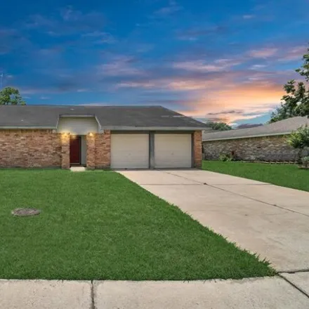 Rent this 3 bed house on 16707 Quail View Drive in Houston, TX 77489