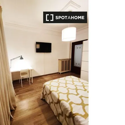 Rent this 5 bed room on Harvard in Calle Andrés Giménez Soler, 50005 Zaragoza
