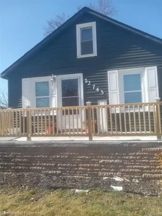 Buy this 2 bed house on 22777 Cushing Avenue in Eastpointe, MI 48021