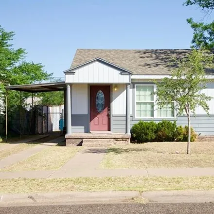 Buy this 3 bed house on 925 East 21st Street in Odessa, TX 79761