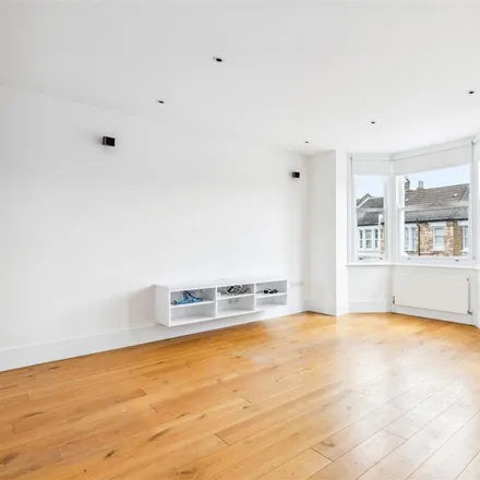 Rent this 3 bed apartment on 47 Vespan Road in London, W12 9QG