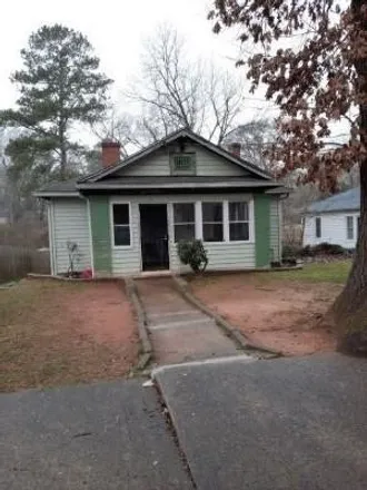 Buy this 3 bed house on 9 Lakeview Drive Southeast in Atlanta, GA 30317