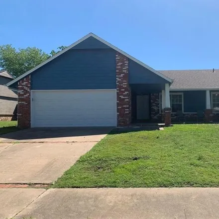 Rent this 3 bed house on 8227 North 127th East Avenue in Owasso, OK 74055
